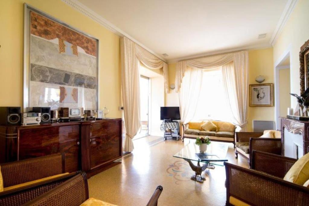 La Nonete Apartment วีลล์ฟรองซ์-ซูร์-แมร์ ภายนอก รูปภาพ